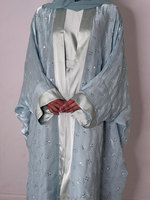 Ensemble Abaya 2 Pièces Personnalisé OEM pour Femme, Luxe, Rose Poudré, en Chiffon, Abaya Ouverte avec Manches Évasées Ornées de Cristaux, Modeste, Musulmane