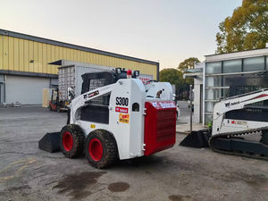 Chargeuse compacte d'occasion S300 Mini, fabriquée au Japon, d'origine, neuve, haute performance, capacité de charge nominale de 3 tonnes, moteur à vendre - Product Image 3