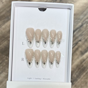 Uñas Postizas de Vestir con Diseño de Cristales Apilados, Elegantes, Color Nude Blanco Francés, Hechas a Mano, de Lujo - Product Image 4