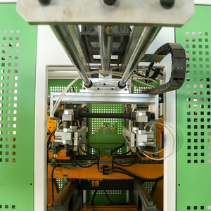 Machine d'extrusion-soufflage automatique GREAT Factory GRT70-<span class=keywords><strong>15L</strong></span> pour bouteilles d'<span class=keywords><strong>eau</strong></span>, bidons et contenants de détergent en HDPE/PP PE <span class=keywords><strong>15L</strong></span> - Product Image 6