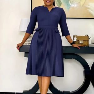 Robe africaine élégante et décontractée grande taille, manches trois quarts, plissée, couleur unie, robe de bureau formelle pour femme. - Product Image 1