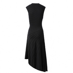 Abito Estivo 2026 Senza Maniche in Maglia Plissettata a Mezza Lunghezza, Elegante e Raffinato per Uso Quotidiano Femminile - Product Image 4