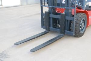 Carretilla elevadora de combustión interna diésel de alta calidad de 3 toneladas, 4 toneladas, 5 toneladas para industrias agrícolas - Product Image 4