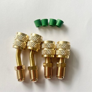 Conector de latón para aire acondicionado R22 R410, codo de 45 grados y cabezal recto con juego de juntas tóricas para uso doméstico - Product Image 1