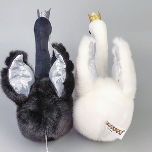 Personalizzabile principessa corona di cigno nero peluche giocattolo collana di perle bianco cigno coppia regina cigno per decorazione di nozze pieno di cotone PP - Product Image 4