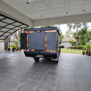 Camper en aluminium à installer sur le plateau d'un camion tout-terrain - Product Image 6