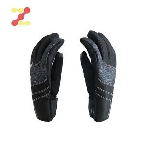 Gants de vélo d'hiver pour hommes, gants de snowboard imperméables et à écran tactile - Product Image 5