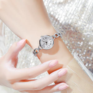 นาฬิกาผู้หญิงใหม่สร้อยข้อมือโลหะผสมขนาดเล็กนาฬิกานักเรียนกันน้ำ - Product Image 3