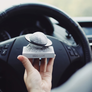 Oferta Especial: Adorno de Escritorio con Forma de Planeta/Luna, Difusor de Aroma sin Llama para Aromaterapia de Alta Fragancia - Product Image 1