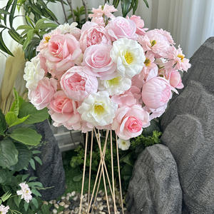 Centro de Mesa Romántico con Ramo de Flores de Seda Rosa, Arreglo Floral Artificial Hecho a Mano con Rosas Mixtas para Decoración de Bodas - Product Image 6