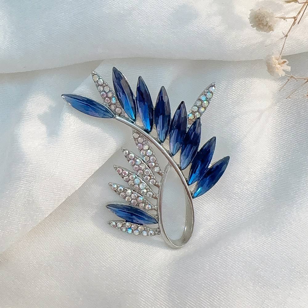 Xz82-002 กิ่งมะกอกสีน้ำเงิน