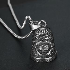 Pendentif cloche en acier inoxydable yunnique avec motif de crâne pour collier d'exorcisme de moto, cadeau - Product Image 1