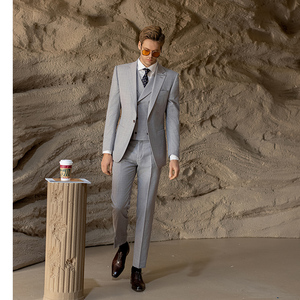 Costume pour homme en laine gris clair de haute qualité, coupe ajustée pour affaires, mariage, robe de luxe, printemps et automne, style marié - Product Image 2