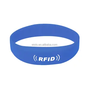 Braccialetto in Silicone RFID 125khz prossimità Smart EM ID o 13.56Mhz NFC tipo Chip e colore può essere personalizzato