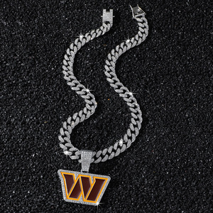 Collier tendance pour homme avec pendentif lettre W géométrique style hip-hop, accessoire de mode, vente en gros de bijoux - Product Image 2