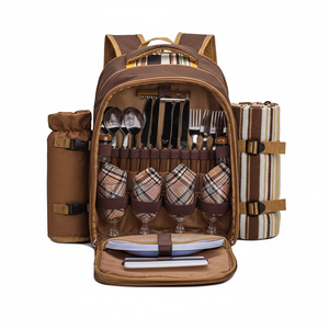 Ensemble de sacs de camping et de pique-nique pour 4 personnes, écologiques, durables, imperméables, avec sac à vin et accessoires - Product Image 1