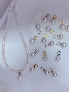 Colgante de Lujo con Forma de Chupete, Chapado en Oro de 18K, Pulido con Precisión, Multiusos, con Incrustaciones de Pequeños Diamantes Brillantes - Product Image 6