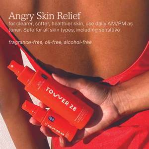 Spray <span class=keywords><strong>Facial</strong></span> Hidratante SOS Daily Rescue de Tower 28, Ácido Hipocloroso, Calmante para el Enrojecimiento, Reparador de la Barrera Cutánea - Product Image 3