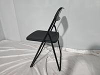 Chaise de bureau exécutive moderne, confortable et durable à dossier haut, empilable et pliable en plastique pour hôtels et ateliers