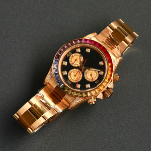 Le saphir remplace la bague extérieure classique, offrant une mise à niveau complète en matière d'élégance et de luxe. Montre mécanique pour homme - Product Image 4