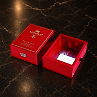 Boîte cadeau rigide personnalisée avec couvercle coulissant, revêtement UV, logo en relief, estampage à chaud doré, fermeture magnétique pour brandy, whisky, vin, articles de luxe
