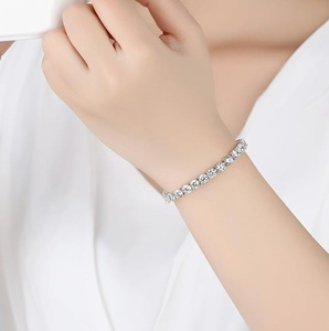 Großhandel Mode Charm Kristall 2025 Geometrisches Luxus-Armband Tennis-Armband für Damen - Product Image 4
