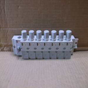 Nuevo PLC Arm11aa1709bz Neu Manifold <span class=keywords><strong>Montage</strong></span> Warm11a0v00 &amp;   Menge 7) Arm11ca0r00z Stock en Almacén Programación PLC - Product Image 1