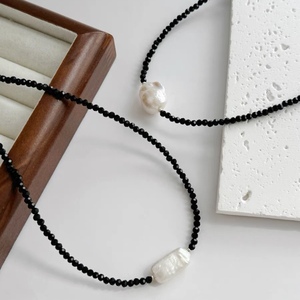 Collar de Perlas Barrocas Negras de Alta Gama para Mujer, Versátil, Minimalista, con un Diseño Sutil, Collares de Cuentas de Moda - Product Image 1