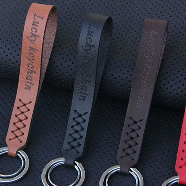 New innovations good price leather pu keychain Customized logo leather keychain strap