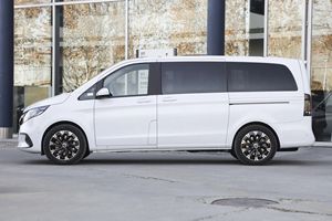 V-CLASS MER-CE-DES-BEN-Z 2024 V <span class=keywords><strong>300</strong></span> NAVIGATION EDITION 2.0T 48V - Product Image 2