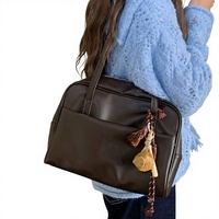 Sac à bandoulière en PU grande capacité style coréen pour femme, nouvelle collection automne 2026, sac vintage à porter sous le bras, fourre-tout polyvalent haute capacité