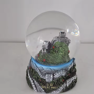 Souvenir creativo in resina grande <span class=keywords><strong>parete</strong></span> di neve globo personalizzato Glitter per il globo di neve per la decorazione della casa - Product Image 6