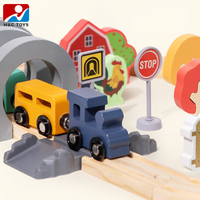 42 Pièces de Jouets de Train en Bois pour Enfants, Piste de Ferme à Assembler, Scène de Ferme, Cadeaux d'Éveil pour Garçons et Filles