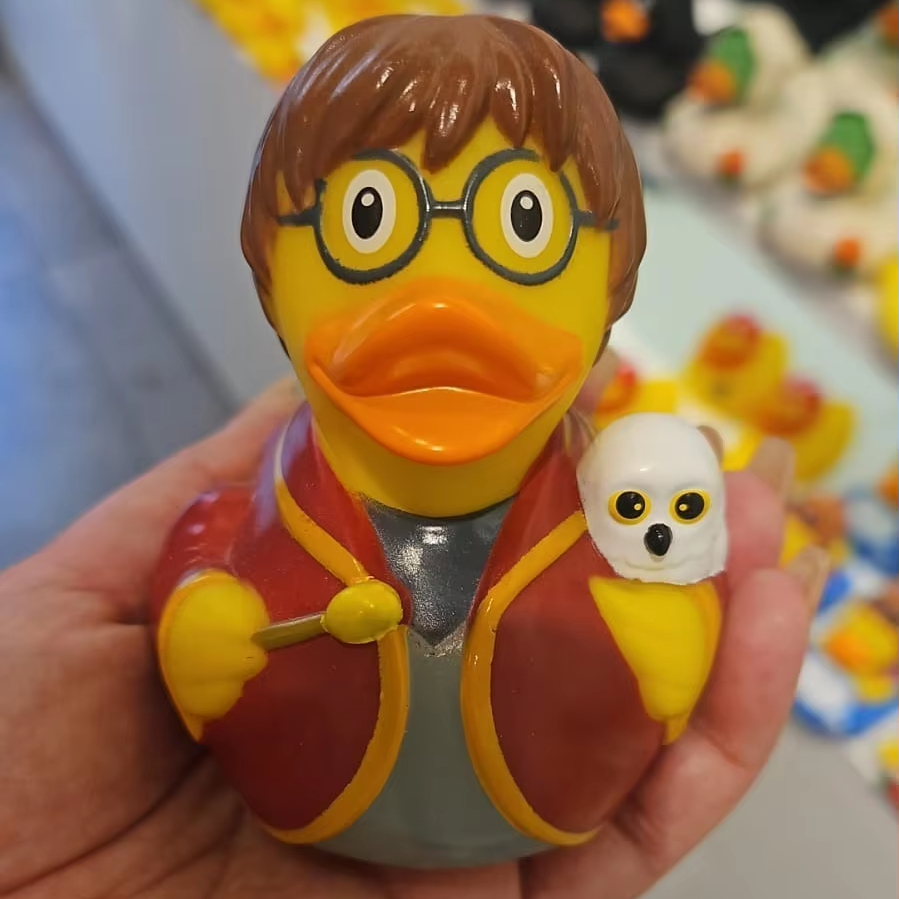 Best Selling Miniature Plastic Ducks Adorable Garden Decor Solutions