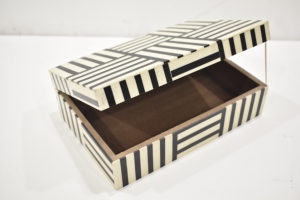 Luxury <b>Black</b> & White Striped Decorative <b>Storage</b> <b>Box</b> with Lid Modern Geometric Resin Organizer <b>for</b> Home Décor at Wholesale Price - Product Image 6