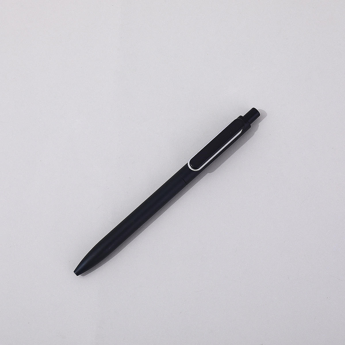 สีดำด้าน