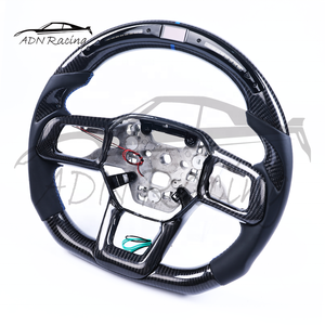 Volant en fibre de carbone personnalisé avec LED adapté à la <span class=keywords><strong>Ford</strong></span> <span class=keywords><strong>Mustang</strong></span> 2024-2026 - Product Image 1