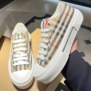 Chaussures en toile rétro classiques en gros – Qualité supérieure, luxueuses, tendance, confortables et respirantes - Product Image 1