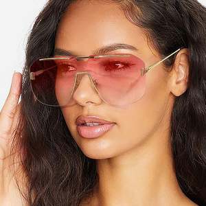 Gafas de Sol Personalizadas con Logotipo, Moda 2025, Montura Grande Sin Aro de Aleación Vintage, Lentes Cuadradas con Degradado UV400 para Mujer - Product Image 1