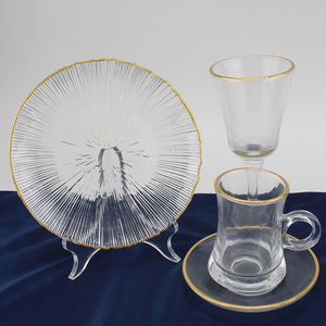 Plato plano redondo de cristal de 8 pulgadas al por mayor, platos para servir, cargadores de plato de lujo con borde dorado, juego de cena hecho a mano para fiesta - Product Image 1