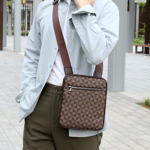 Nouveau sac de poitrine pour hommes en cuir PU décontracté à la mode coréenne à l'extérieur du sac à bandoulière pour hommes sac à bandoulière usage quotidien - Product Image 6