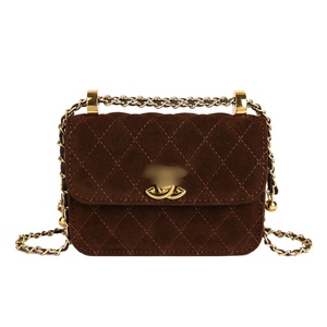 Borsa Mini Quadrata <span class=keywords><strong>di</strong></span> <span class=keywords><strong>Lusso</strong></span> con Chiusura Magnetica a Catena Romboidale e Design a Sfera Dorata, Versatile per l'Uso Quotidiano, <span class=keywords><strong>di</strong></span> Alto Valore - Product Image 5
