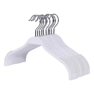 Curved white color non-slip plastic hangers seamless laundry garment drying rack wet and dry clothing store hangers