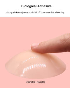 Copricapezzoli Adesivi Riutilizzabili e Invisibili in <span class=keywords><strong>Silicone</strong></span> ad Alta Aderenza da 7cm, 8cm, 10cm per Donna - Product Image 4