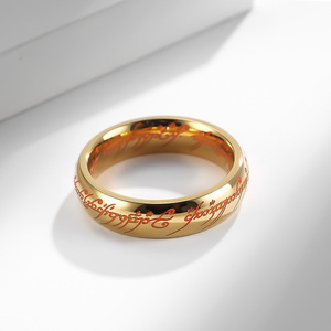 Bagues en acier titane Le Seigneur des Anneaux, très vendues en Europe et en Amérique, bijoux cosplay personnalisés unisexes en or qui brillent dans le noir - Product Image 4