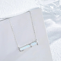 Collier en argent sterling 925 en forme de branche avec pendentif opale 30 mm, pierre de naissance d'octobre, vente en gros