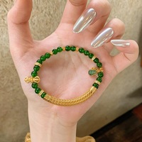 Ensemble de bijoux élégants et tendance : Bague papillon perlée émeraude style rétro et Bracelet Pixiu