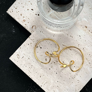 Minimalistische hoogwaardige 18K vergulde milieuvriendelijke messing oorklip zonder piercing EC191020 - Product Image 6