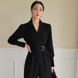 Nuova <span class=keywords><strong>Tuta</strong></span> Professionale Stile Coreano Autunnale con Colletto, Cintura e Pantaloni <span class=keywords><strong>a</strong></span> Gamba Larga <span class=keywords><strong>a</strong></span> <span class=keywords><strong>Righe</strong></span> - Product Image 2