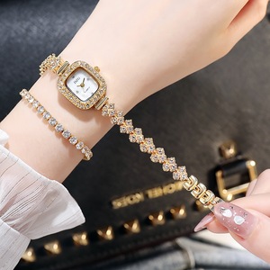 Meilleures ventes femmes dames mode diamant montres de sport lumineux Led Silicone bracelet Quartz poch Bling montre pas cher prix - Product Image 5